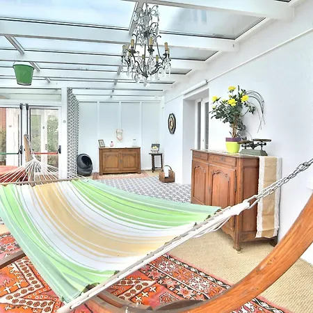 La Veranda Ac- Proche Paris Parking Apartment *