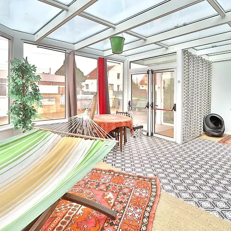 La Veranda Ac- Proche Paris Parking Apartment Gargenville